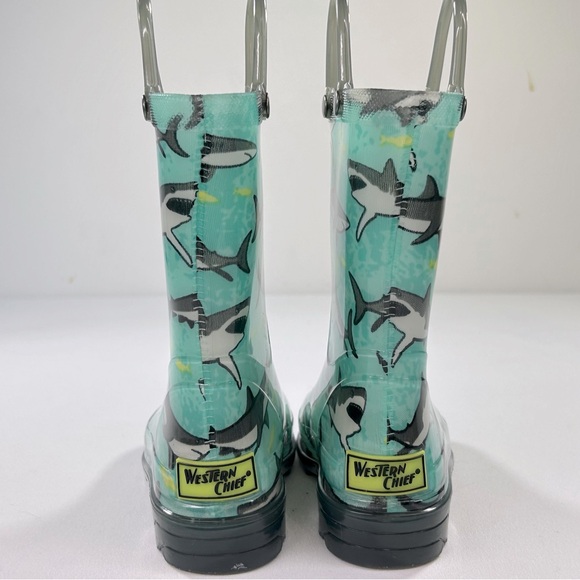 Western Chief Shark Chase Lighted Rain Boots Sz 10T - Picture 6 of 13